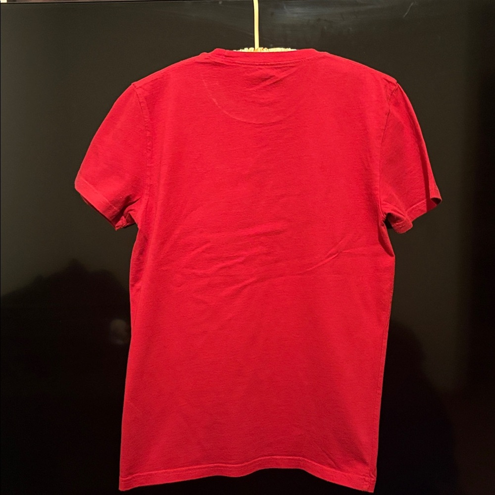 Hollister Men's Vibrant Red Tee View 2